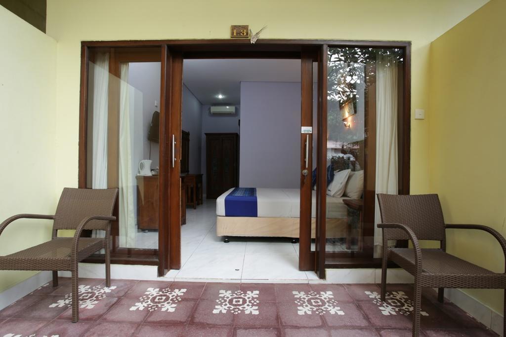 Hotel Reddoorz @ Pantai Cemara Sanur Exterior foto